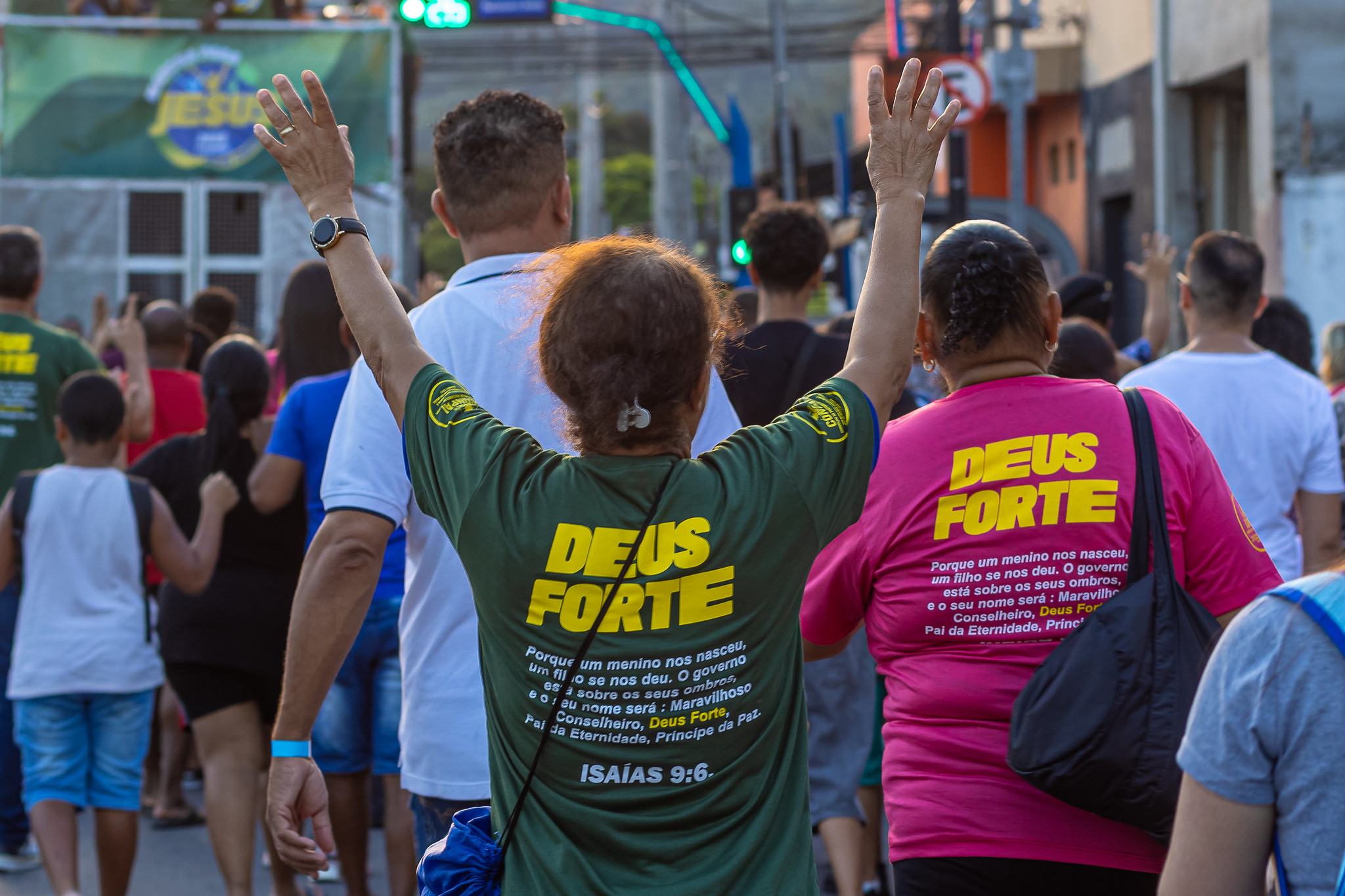 Marcha para Jesus reúne fiéis em Itapevi com caminhada de fé e grande show gospel